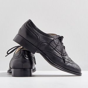 Modcloth Talking Picture Oxford Flat
